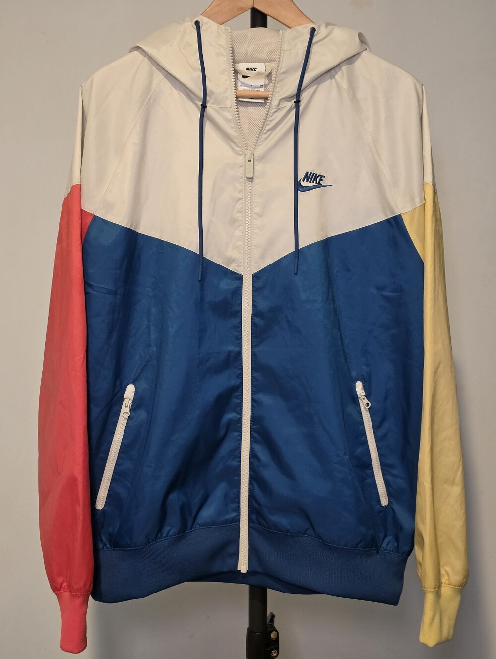 Nike Windbreaker Jacket